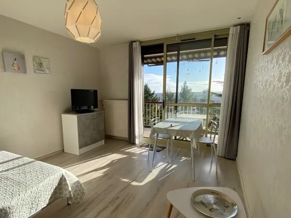 Studio 1 pièce 24 m²