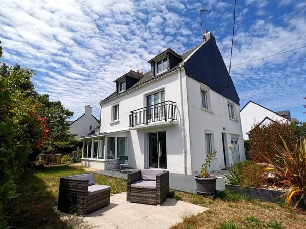 Maison familiale rénovée - à proximité du Bourg de St Pierre