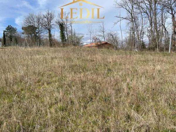 Terrain en individuel 1798 m²