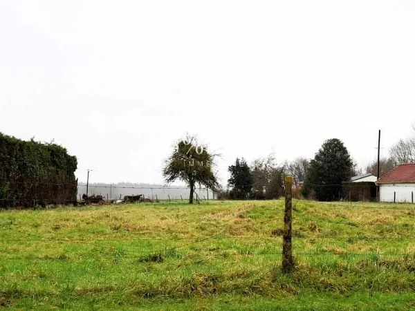 Terrain 2600 m²