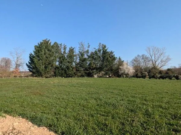 Terrain constructible 2253 m²