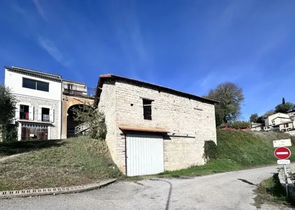 Remise / entrepôt / garage