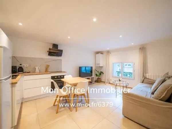 Référence : 6379-RVF. - Appartement T2 - Secteur Castellane