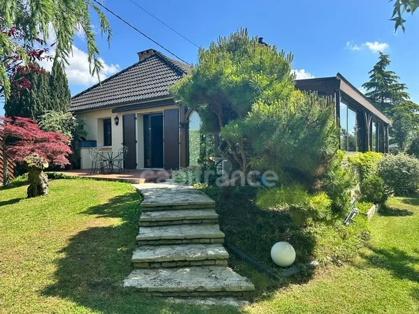 Maison à vendre 7 pièces AUXERRE (89) 167 m2 Piscine Terrain de 2300 m2 Dépendance