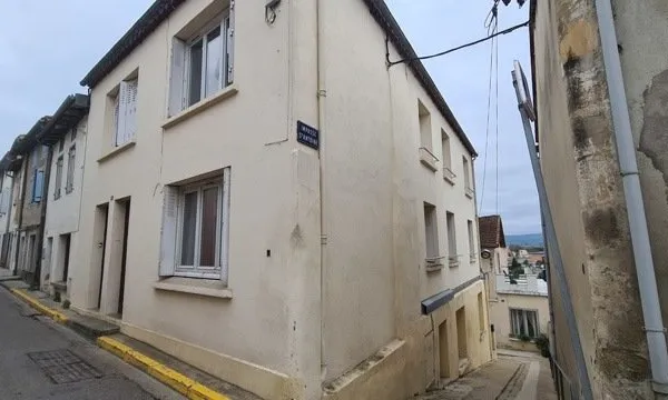 Immeuble 216 m²