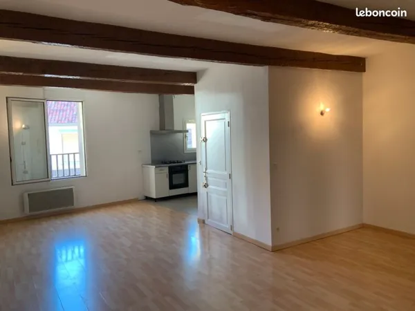 Appartement 3 pièces 77m2 plus local commercial