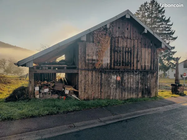 Hangar à rénover en maisonette