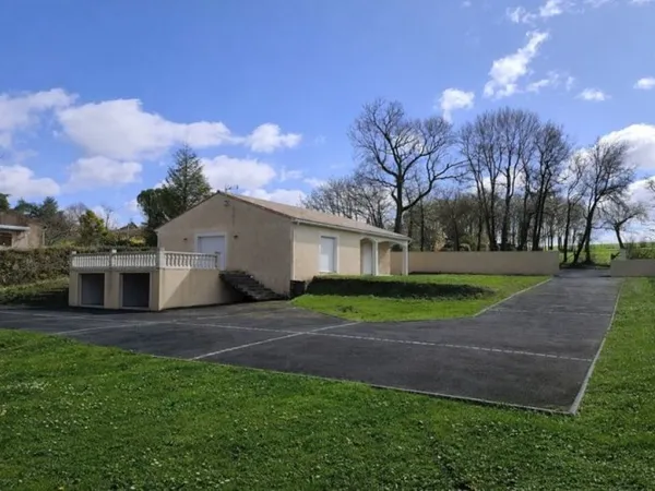 Maison à vendre 4 pièces CHAMPNIERS (16)