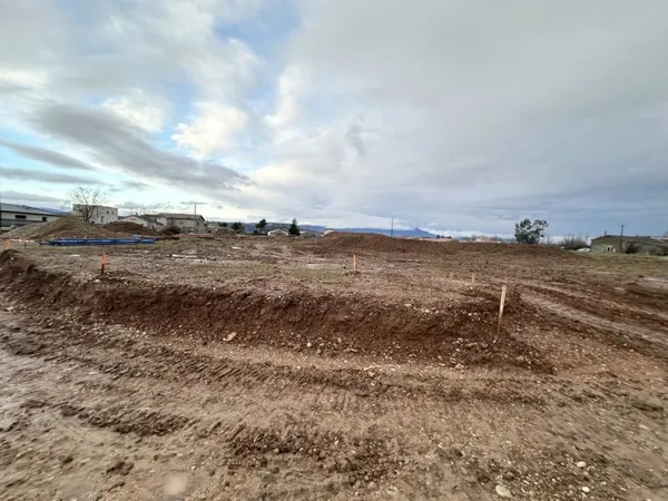 TERRAIN LIBRE DE CONSTRUCTION