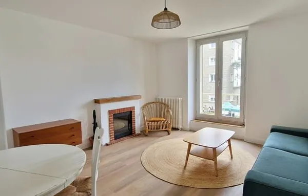Rennes quartier Sainte Thérèse Appartement T4 meublé de 80.40m²