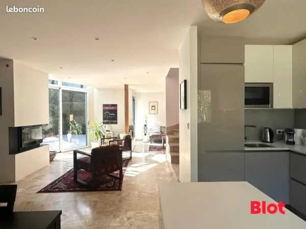 Maison 6 pièces 145 m²