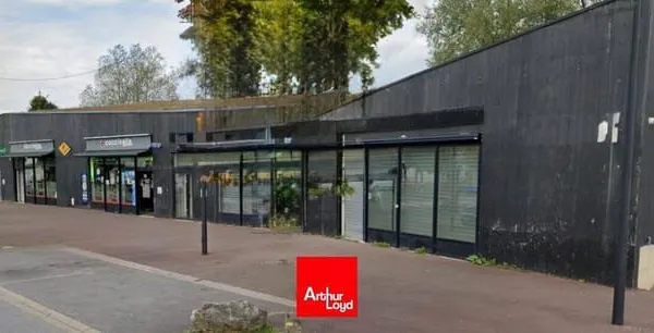 Local commercial 486 m²