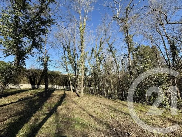 Terrain 790 m²