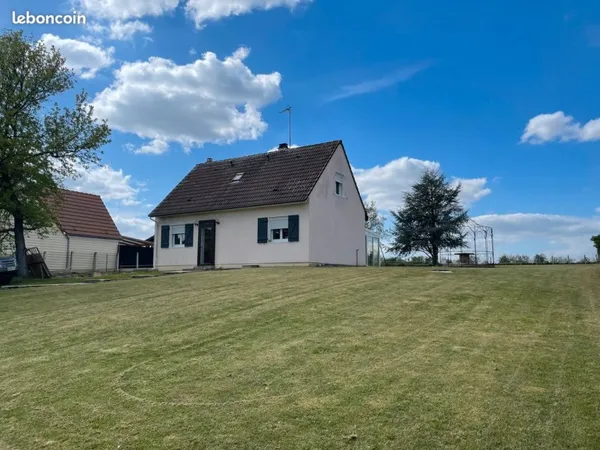 Maison familiale avec grand jardin clos - 4 chambres - 116 m² au sol