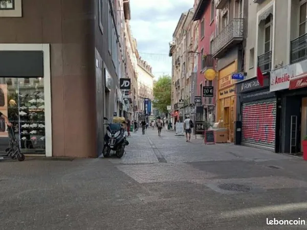 LOCAL COMMERCIAL 80 m² GRENOBLE