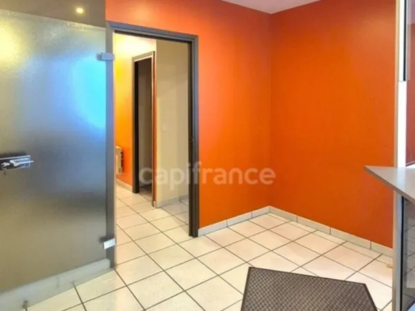 Bureaux 12 pièces 237 m²