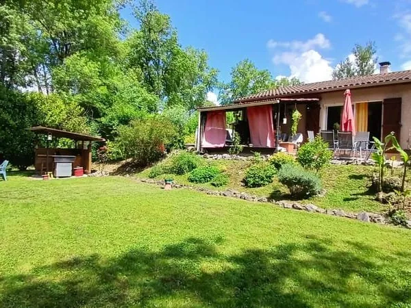 Maison de plain-pied située à Monteils - Proche commerces