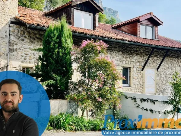 Logement en duplex dans le centre du village
