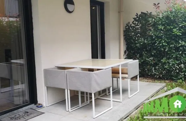 Appt type F1/F2 31m² + terrasse + cave + parking Immeuble 2013
