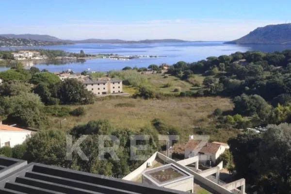 Porto- Vecchio, appartement avec vue sur le golfe et la citadell