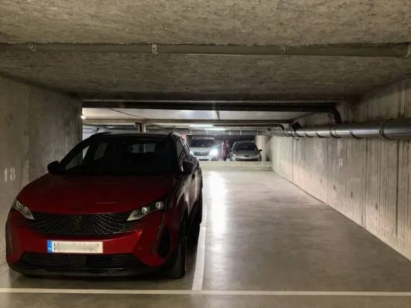 Parking 13 m²