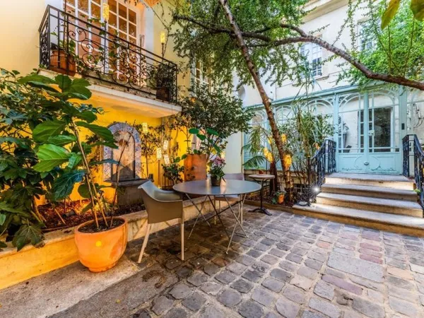 Maison individuelle 15 pièces 633 m²