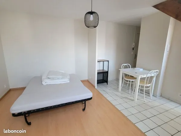 Studio meublé 25M2