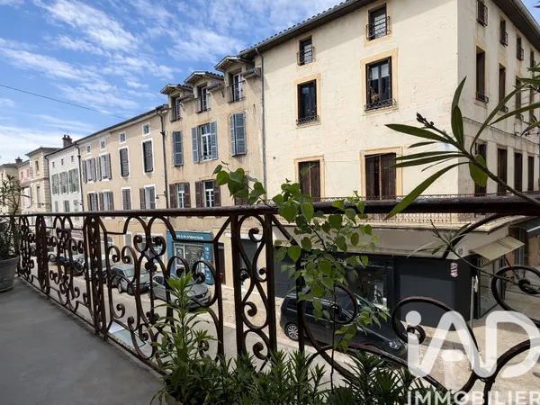 Maison 7 pièces 210 m²
