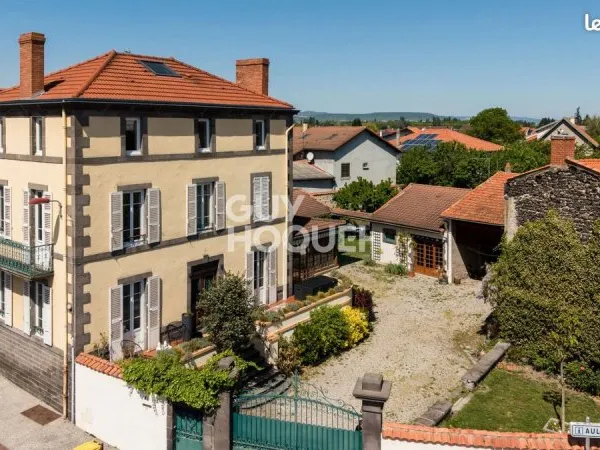 Maison 9 pièces 200 m²