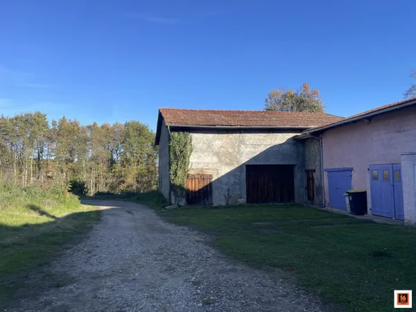 Maison avec grange