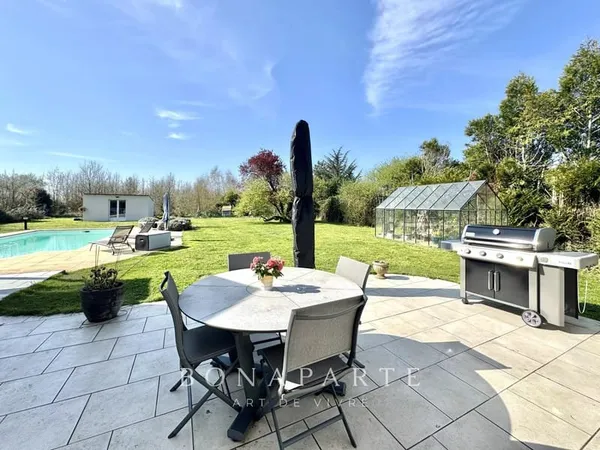 ALLONNES - MAISON FAMILIALE - 199 m²
