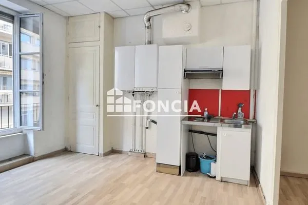 Studio 1 pièce 29 m²
