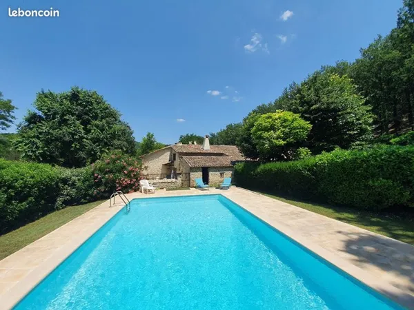 Propriété 6 pièces 250 m²