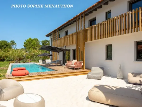 Villa d'architecte 8 pièces 300 m²