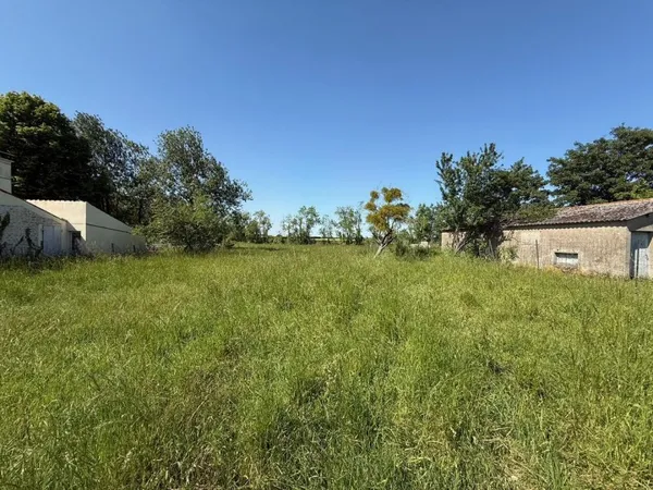Terrain 778 m² - HORS LOTISSEMENT