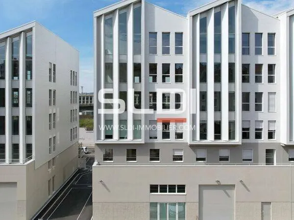 Bureaux 138 m²
