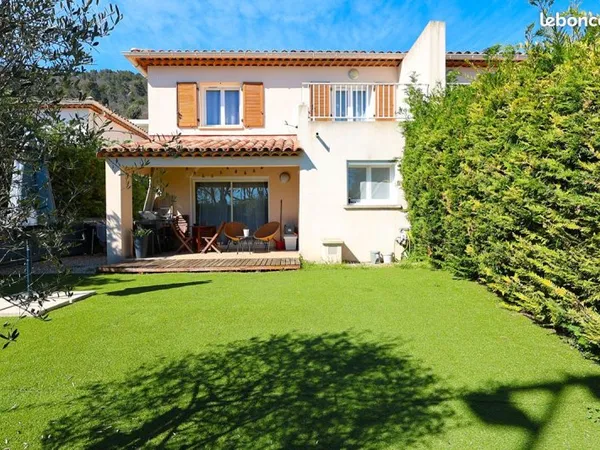 Villa 4 pièces 95 m²