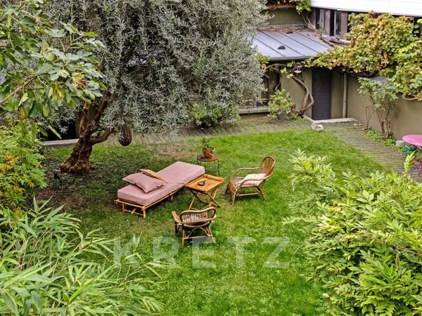 Une maison à Paris avec 170m2 de jardin - DPE D