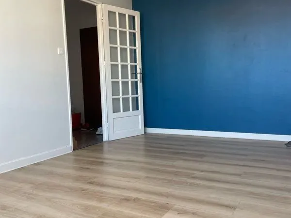 Investisseur très bel F2 Bellevue au calme