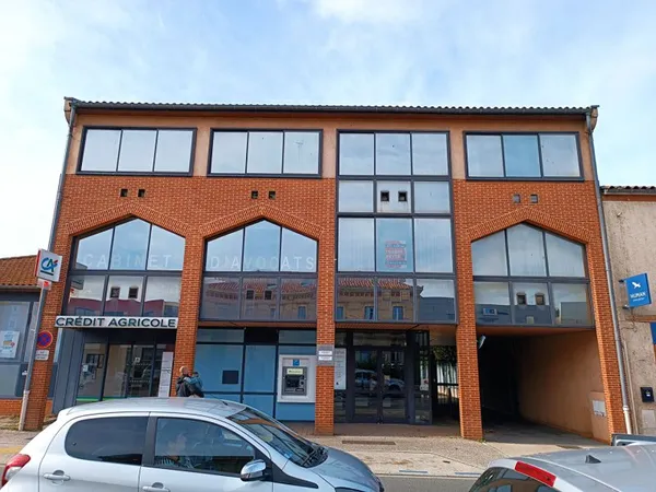 Bureaux 77 m²