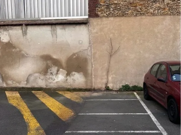 Parking moto