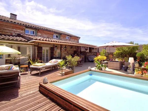 AGEN CENTRE VILLE - Charmante maison de ville avec garage, terrasse et appartement indépendant quart