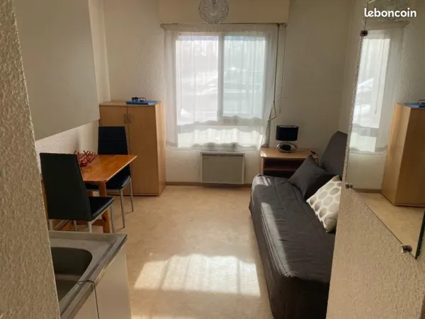 Studio 1 pièce 17 m²