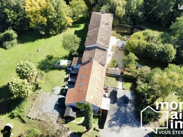 Propriété 10 pièces 395 m²