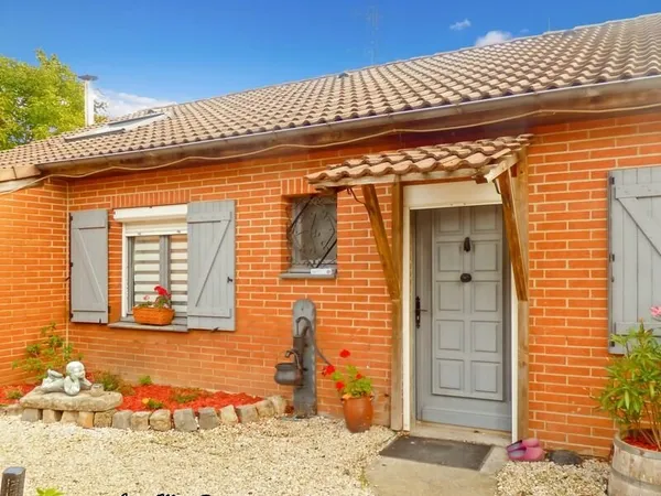 Propriété à vendre en viager occupé - plain-pied de 4 pièces / 3 chambres + garage-atelier à SAINT S