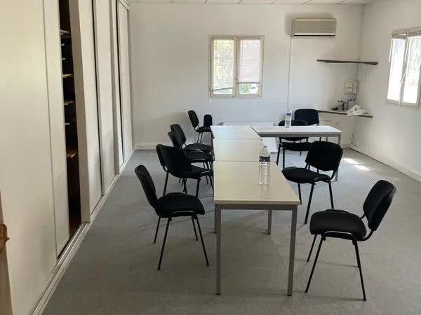 Bureau et espace de travail Location Avignon  45m² 600€