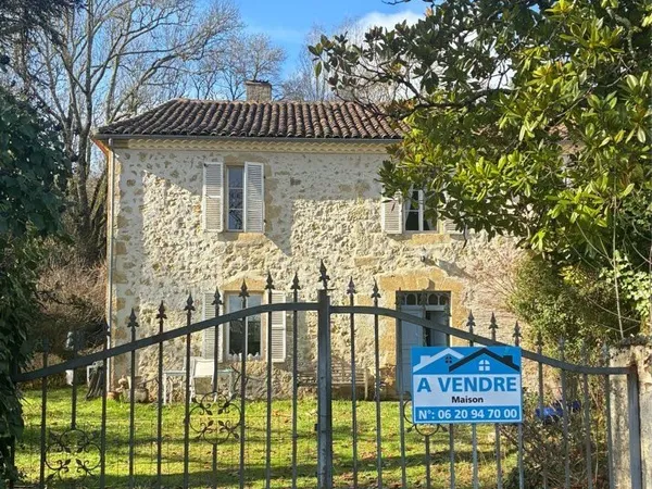 Maison de village à vendre