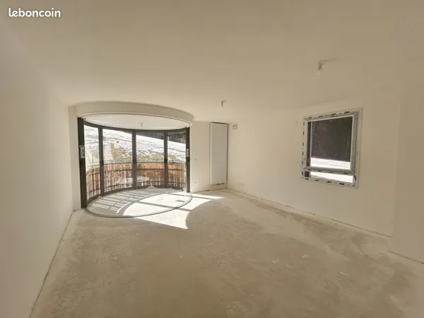Appartement 4 pièces 81 m²