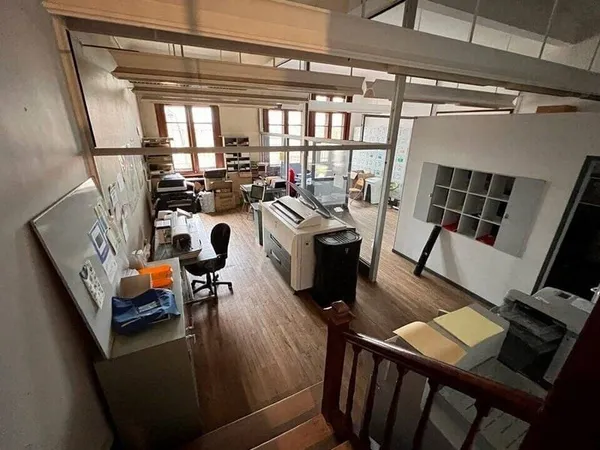 Bureaux 2098 m²