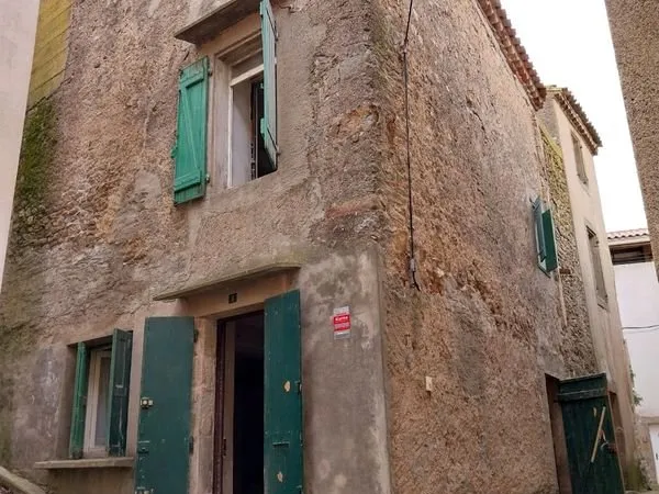 Maison de village à finir de restaurer à Saint Couat d'aude